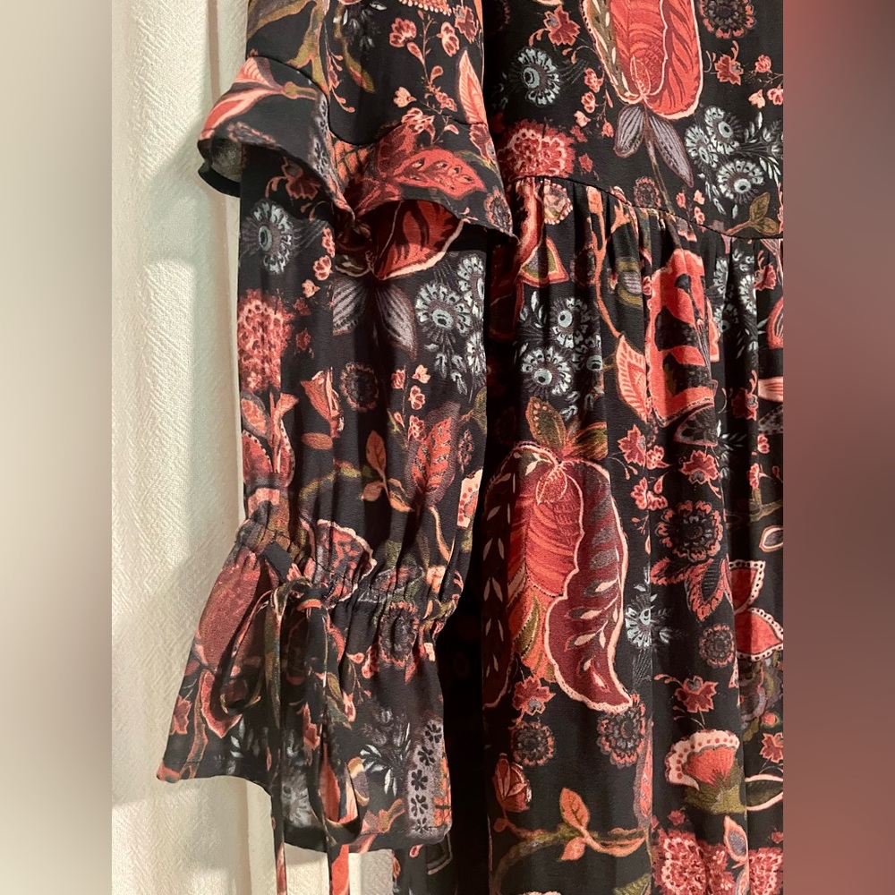 Loft Hydrangea Bouquet Mini Dress- Size 12 - Picture 2 of 7